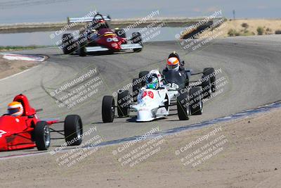 media/Jun-05-2022-CalClub SCCA (Sun) [[19e9bfb4bf]]/Group 3/Race/